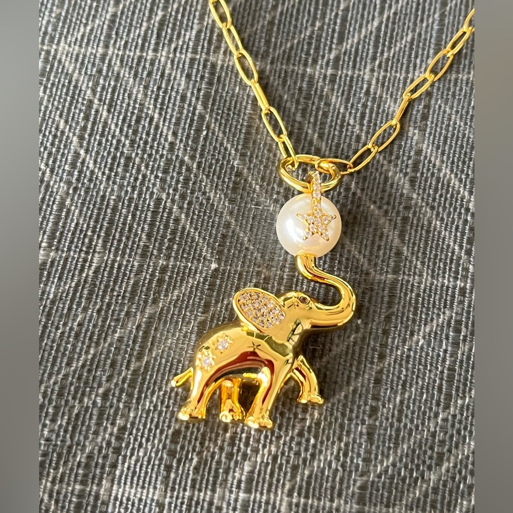 NWT Kate Spade Winter Carnival Pendent Necklace and Earrings Set - Picture 2 of 6